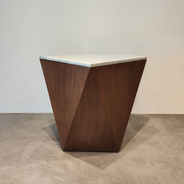 Mesa Lateral Sion / Sion Side Table
