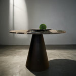 Mesa Aprilia / Aprilia table