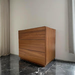 Buro de Ferrara / Ferrara Nightstand