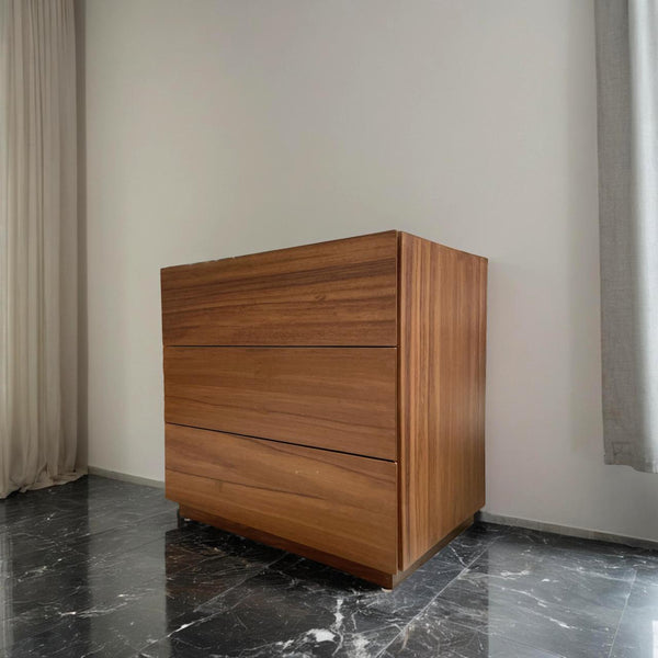 Buro de Ferrara / Ferrara Nightstand