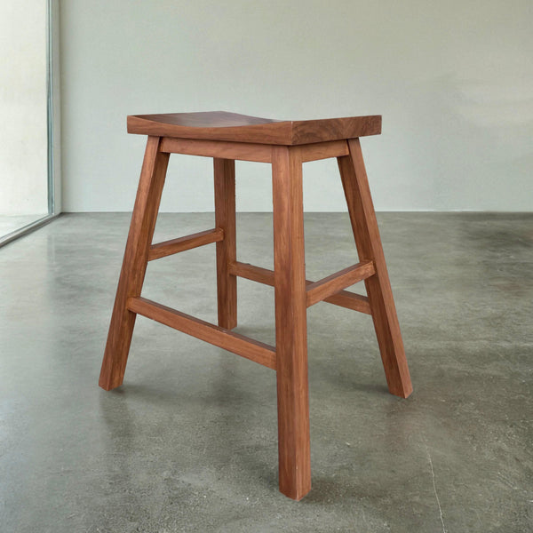 Banco Prato / Prato Barstool