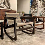 Mecedora fabricada de primavera/ Primavera rocking chair*
