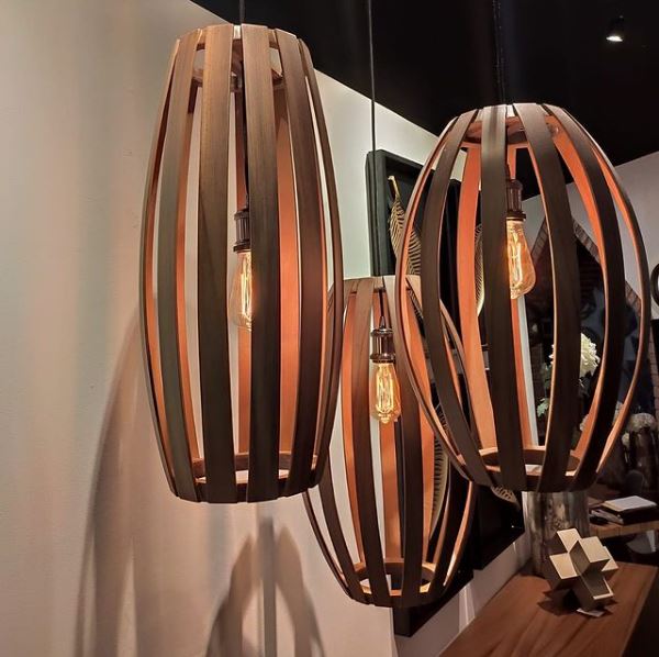 Lampas colgantes de madera/ Hanging wood lamps*