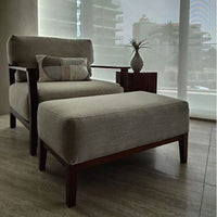 Sillón con Otoman / Armchair with Ottoman*