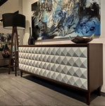 Bufetera de Diamantes / Diamond Buffet*