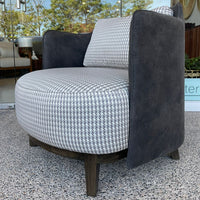 Sillon pata de gallo-Upholstered Armchair*